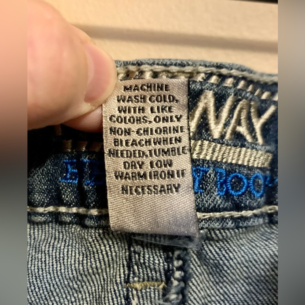 Refuge Runway Jeans - Size 10R - Picture 7 of 7